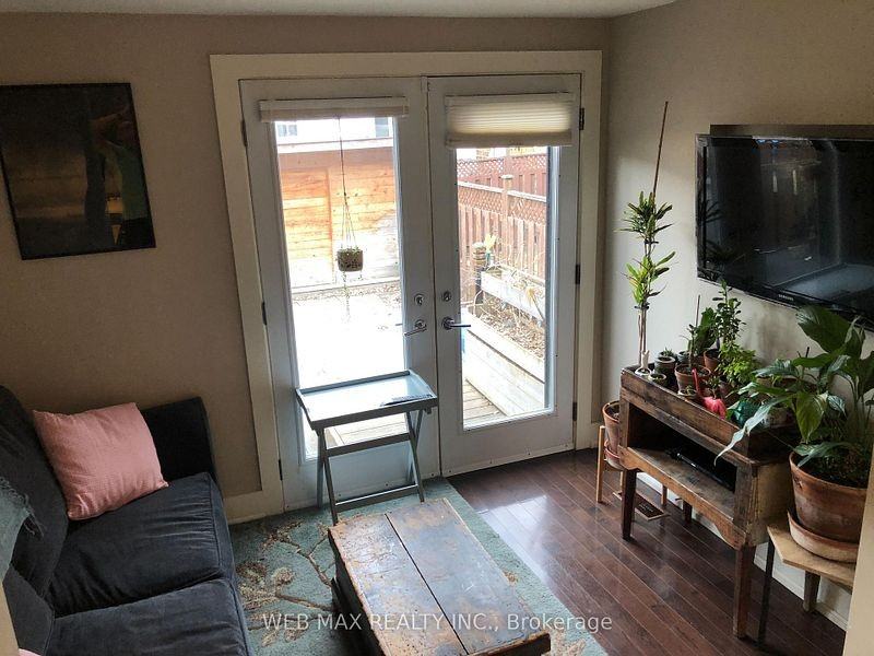 122 Booth Avenue - Photo 7 of 18