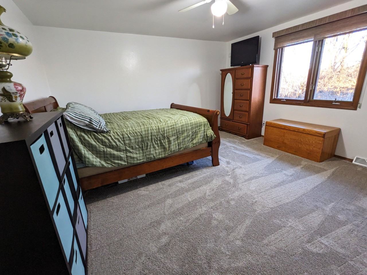 2043 Hilltop Dr - Photo 7 of 17