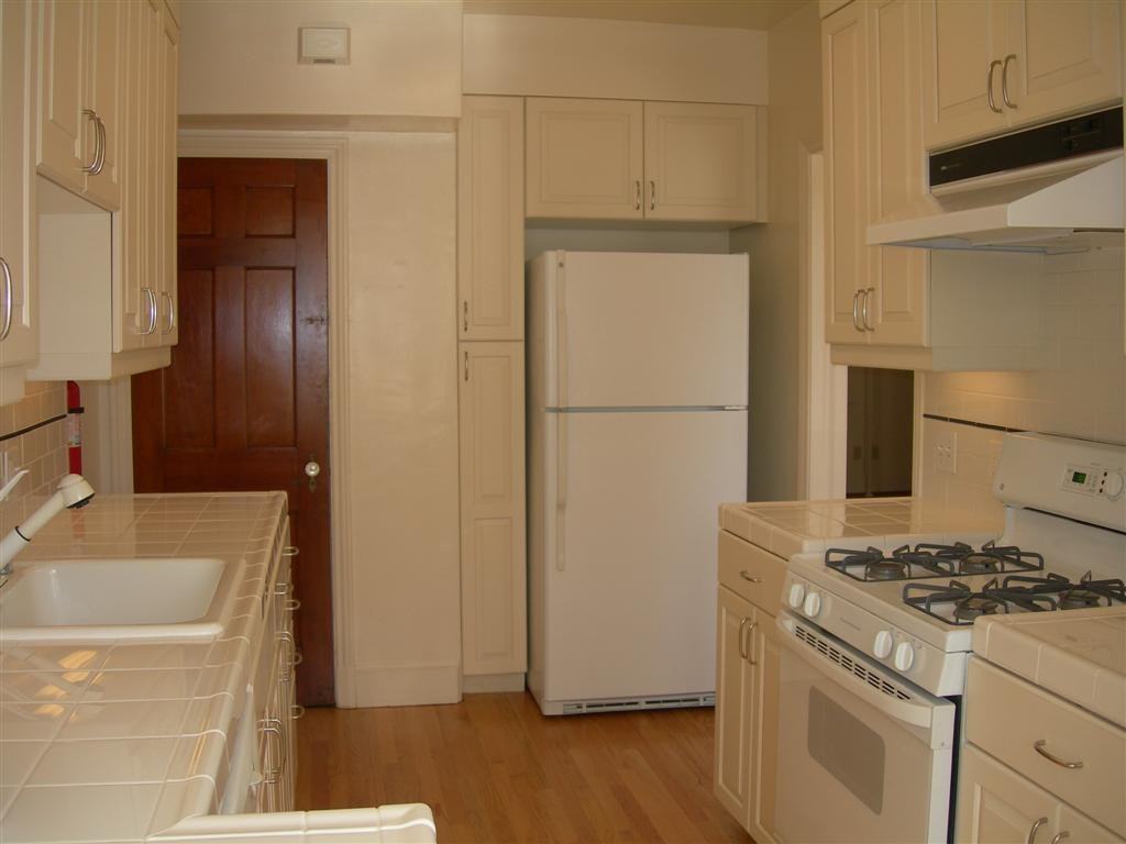 1276 Ruckman Avenue #B - Photo 4 of 6