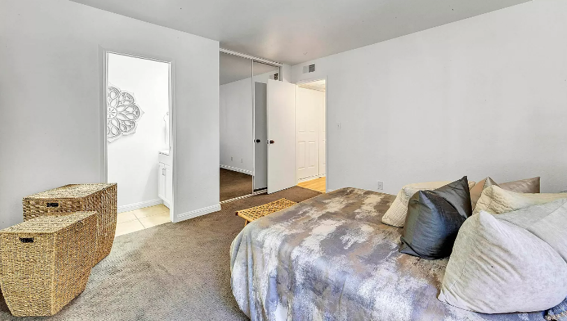 1445 Marchbanks Dr #1 - Photo 4 of 9