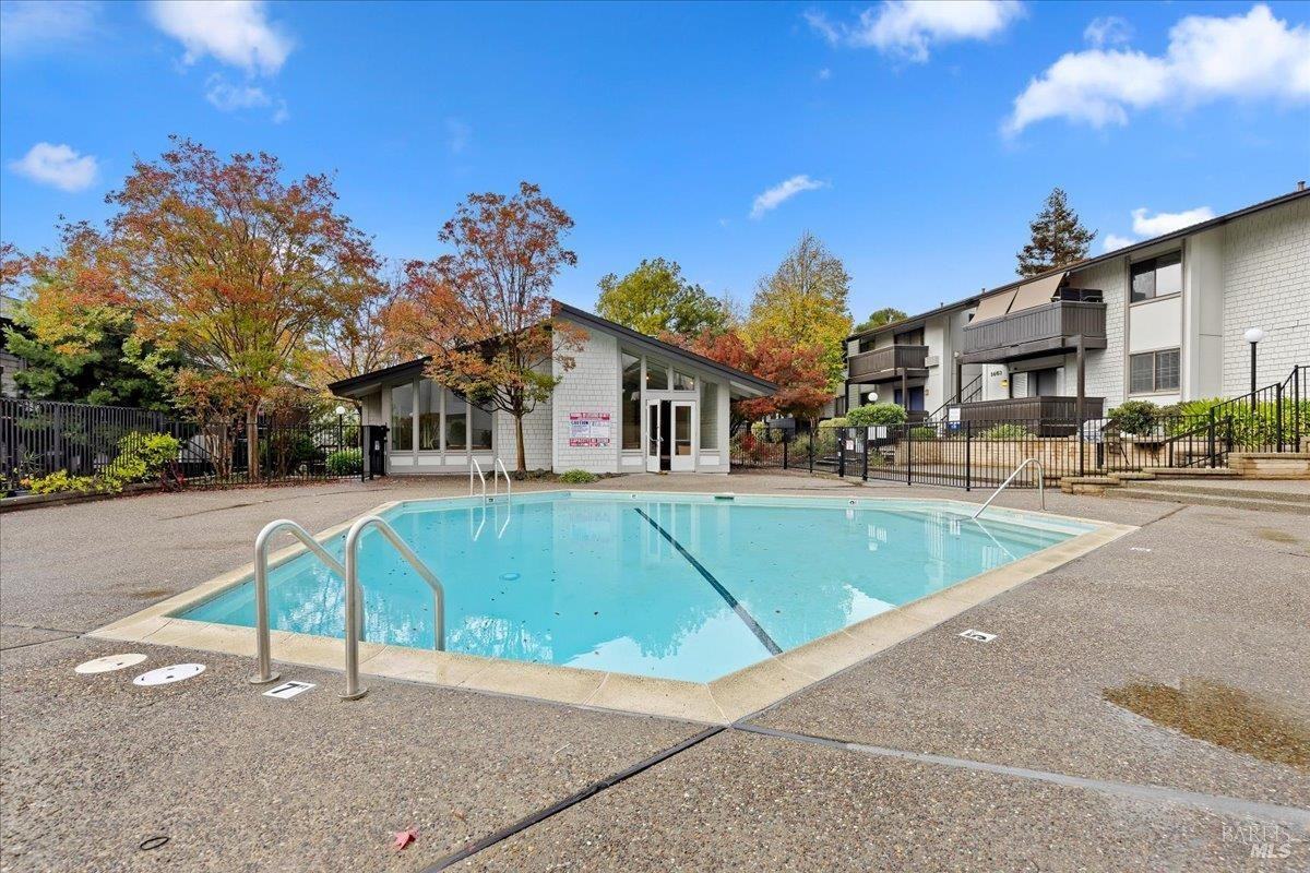 1445 Marchbanks Dr #1 - Photo 7 of 9