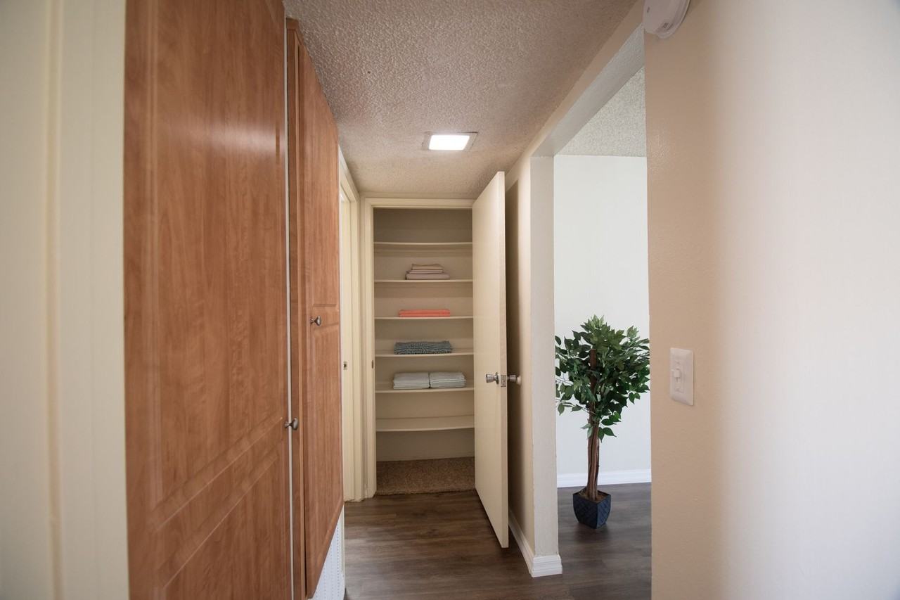 Gold Coast Apartments - Photo 6 of 10