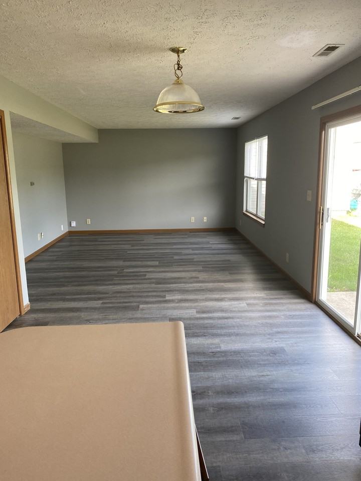 2106 Fincastle Way #A - Photo 2 of 15