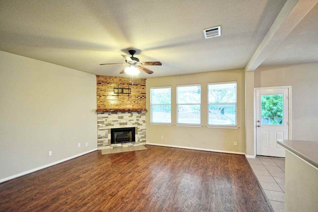 2065 Dove Crossing Dr #1 - Photo 5 of 46