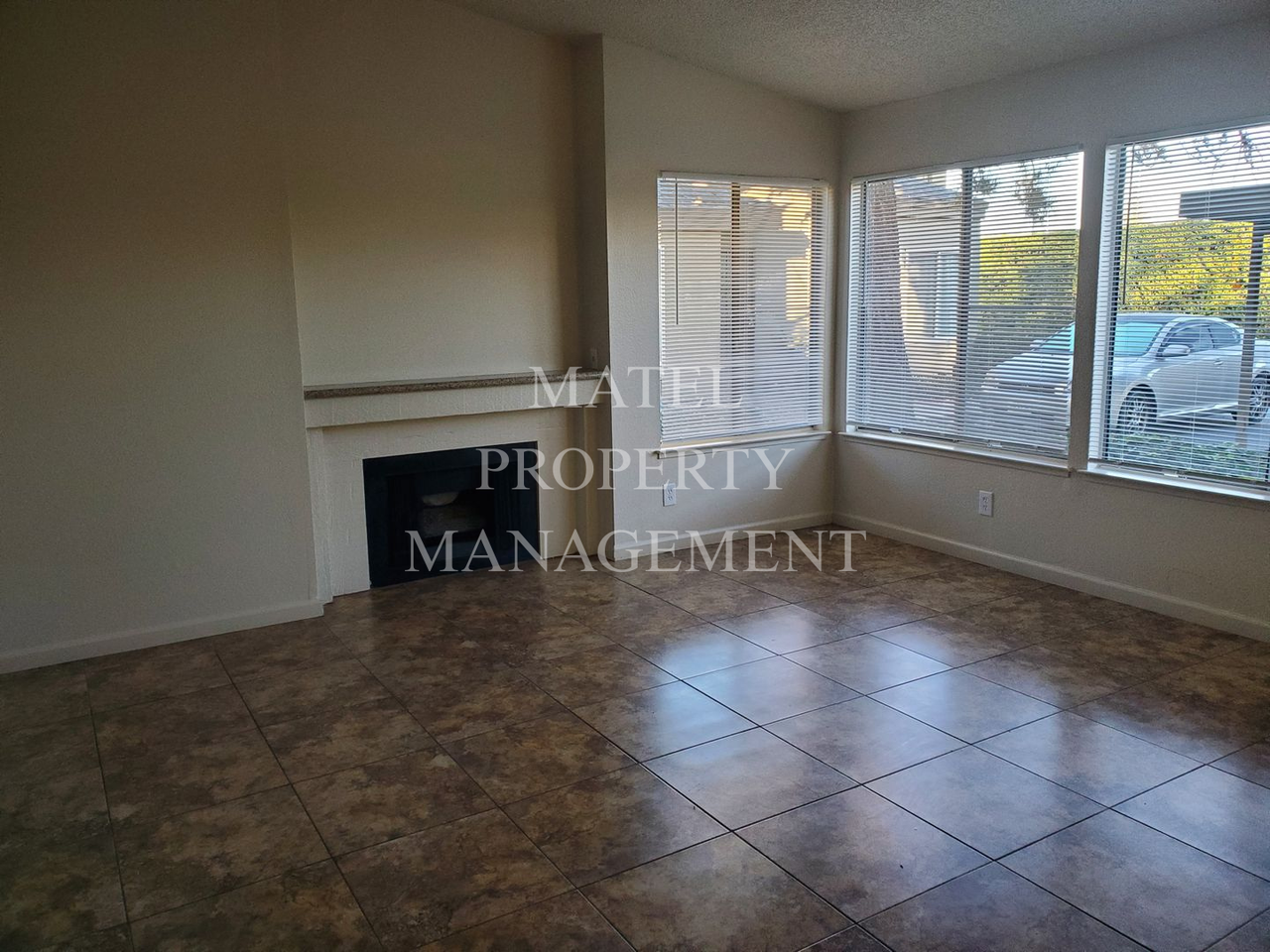 1313 Floyd Ave - Photo 2 of 22