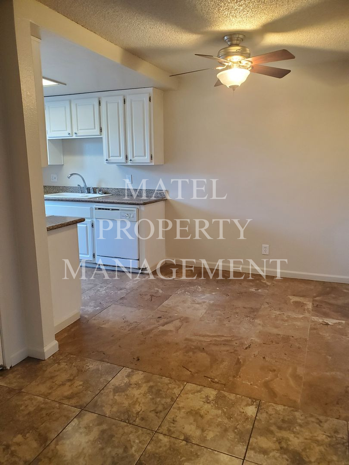 1313 Floyd Ave - Photo 5 of 22