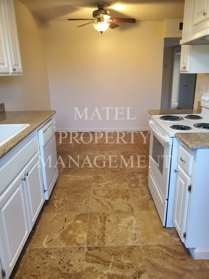 1313 Floyd Ave - Photo 7 of 22