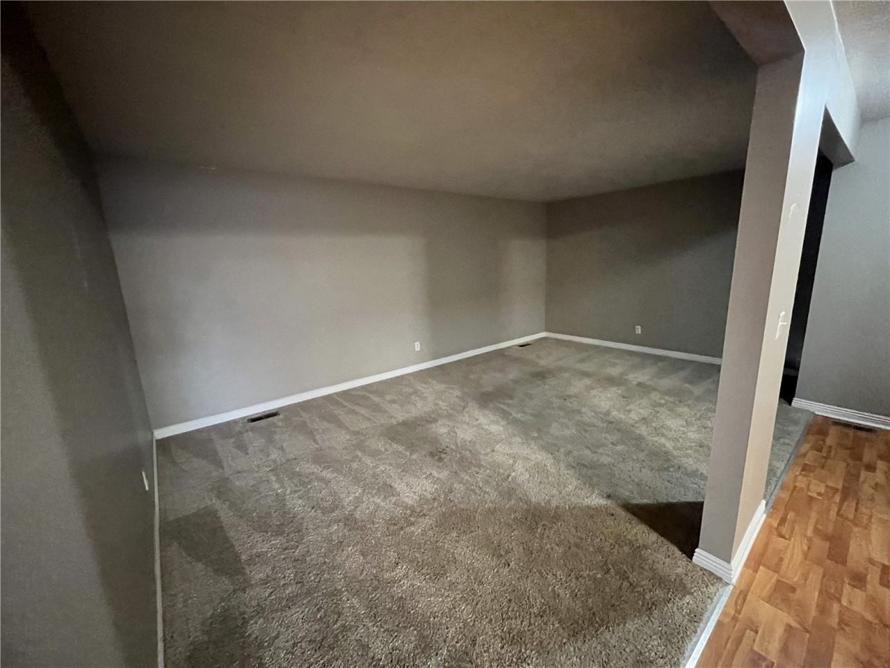 333 E St #5 - Photo 4 of 14