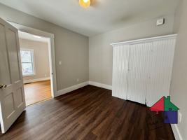 featured image of 32 Hall St