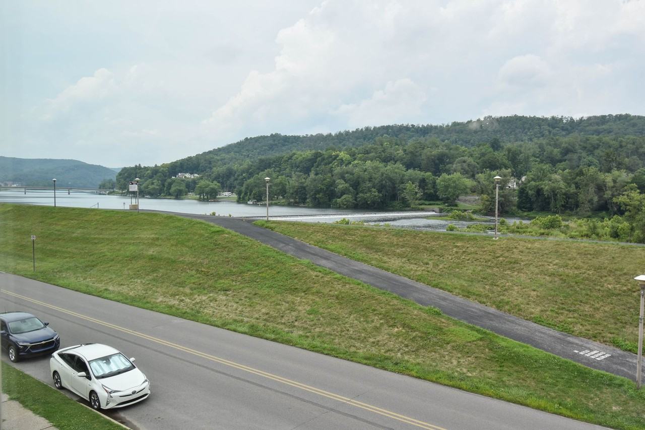 MT810 - Photo 6 of 50