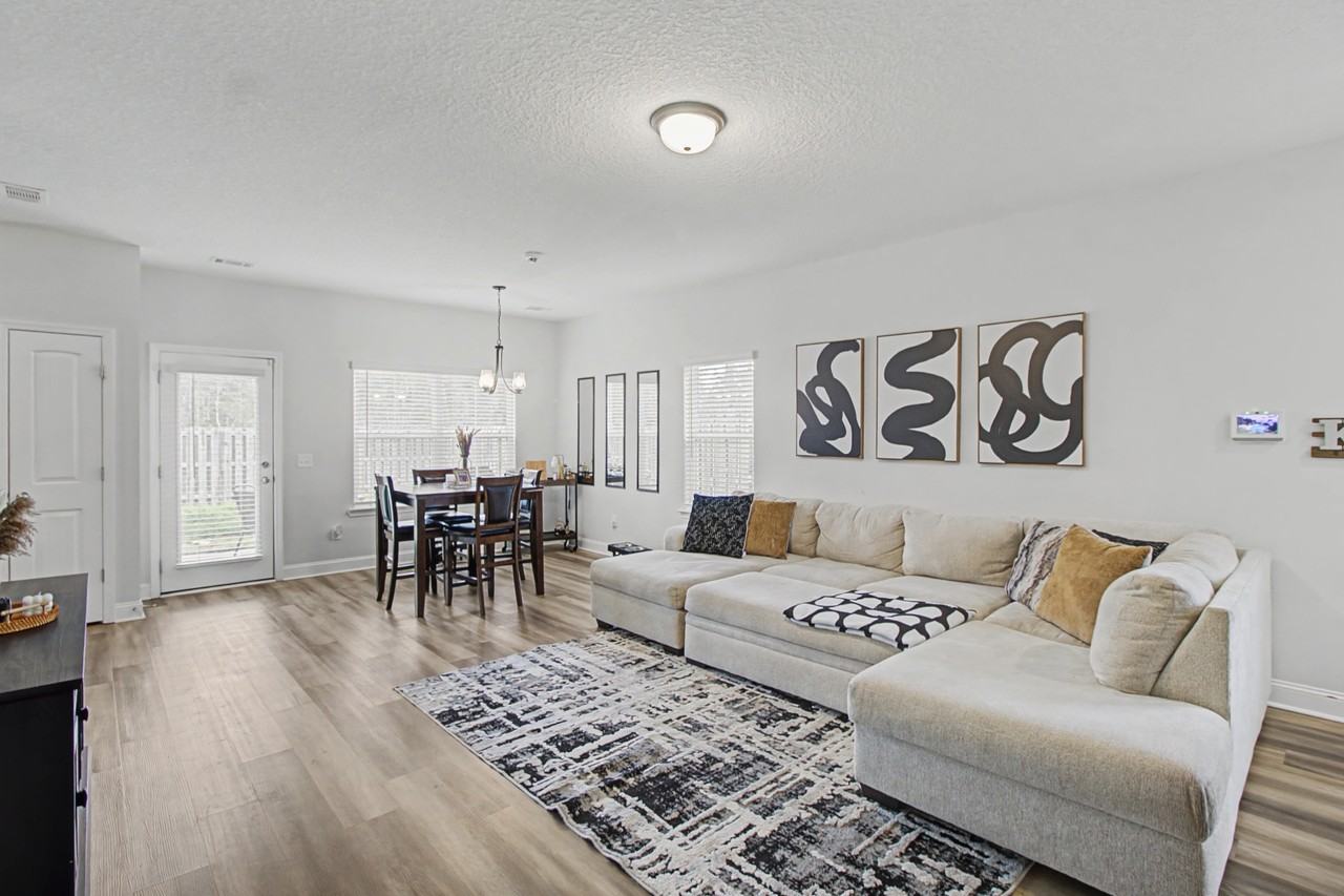 1257 Grayson Ave #1 - Photo 3 of 21