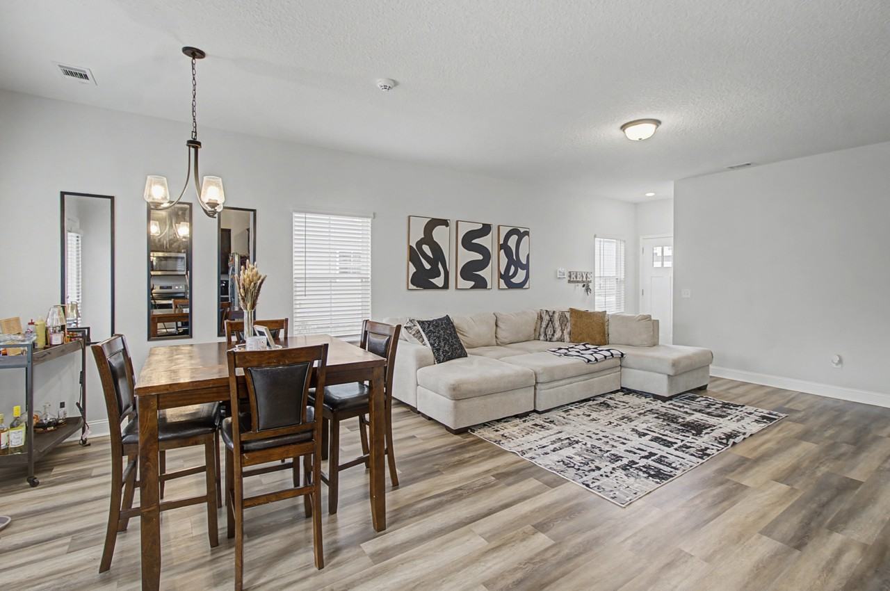 1257 Grayson Ave #1 - Photo 4 of 21