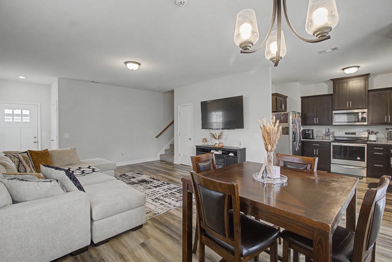 1257 Grayson Ave #1 - Photo 5 of 21