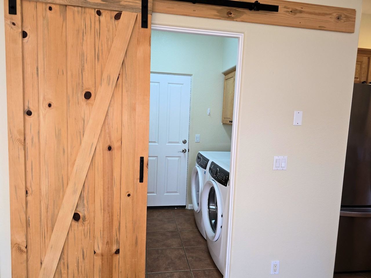 600 Desert Canyon Rd #1 - Photo 3 of 16