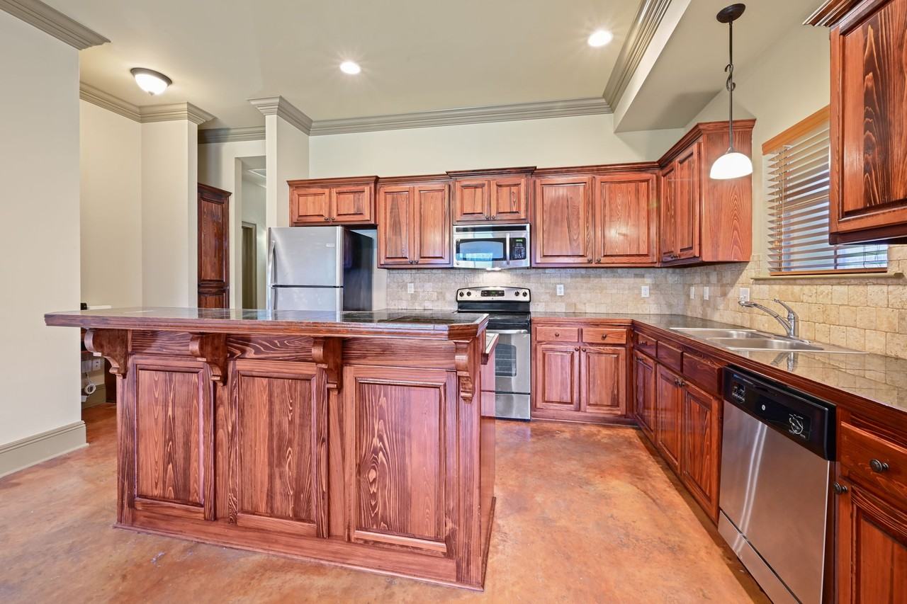 3266 Northlake Ave #1 - Photo 2 of 15