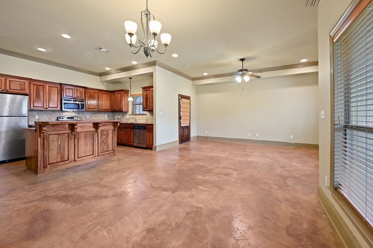 3266 Northlake Ave #1 - Photo 5 of 15