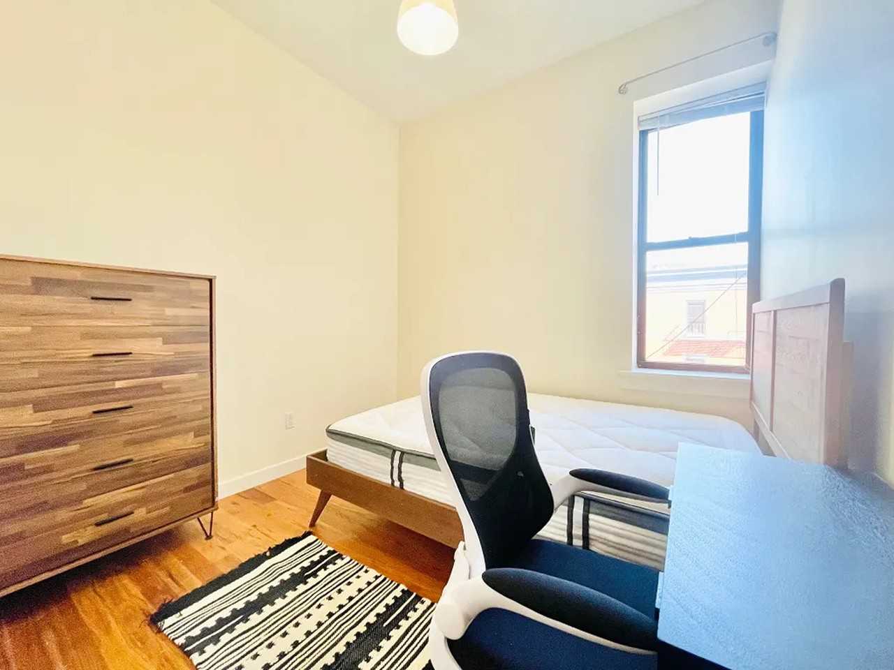 591 Franklin Avenue #181