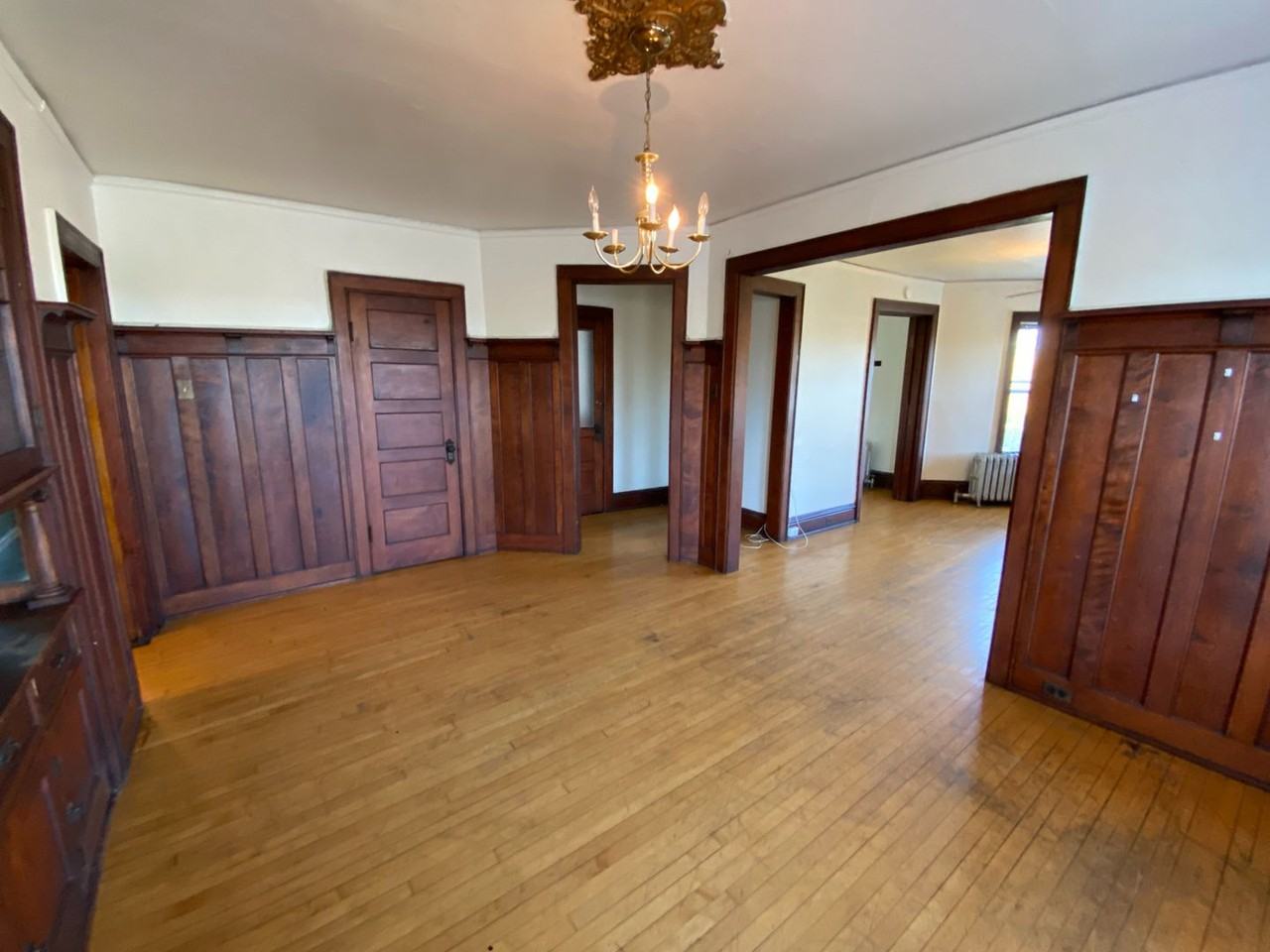1838 Oakland Flats - Photo 3 of 42