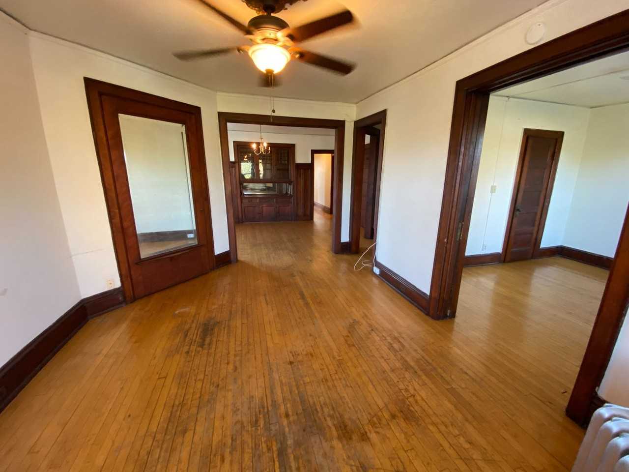 1838 Oakland Flats - Photo 6 of 42