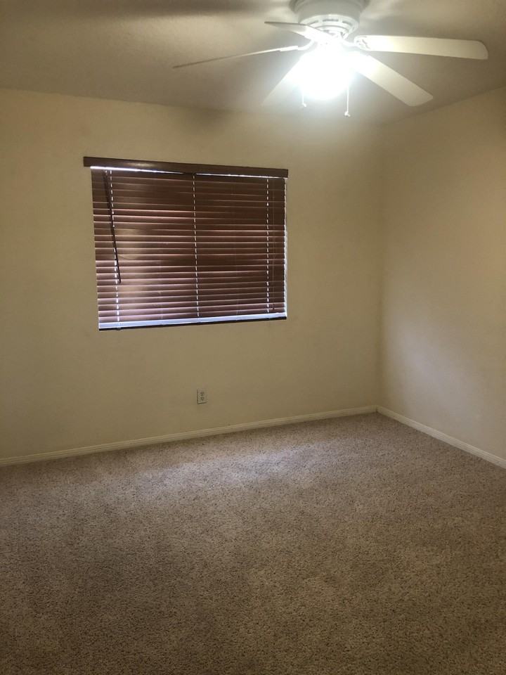 7711 Catalpa Ave #1 - Photo 7 of 11