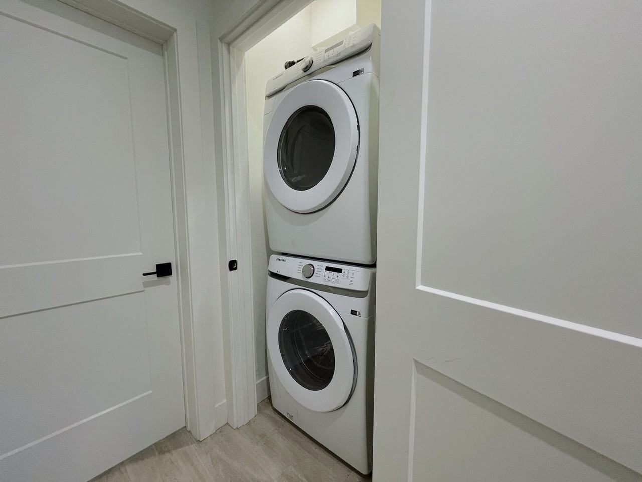 Hamilton Commons - Photo 4 of 26