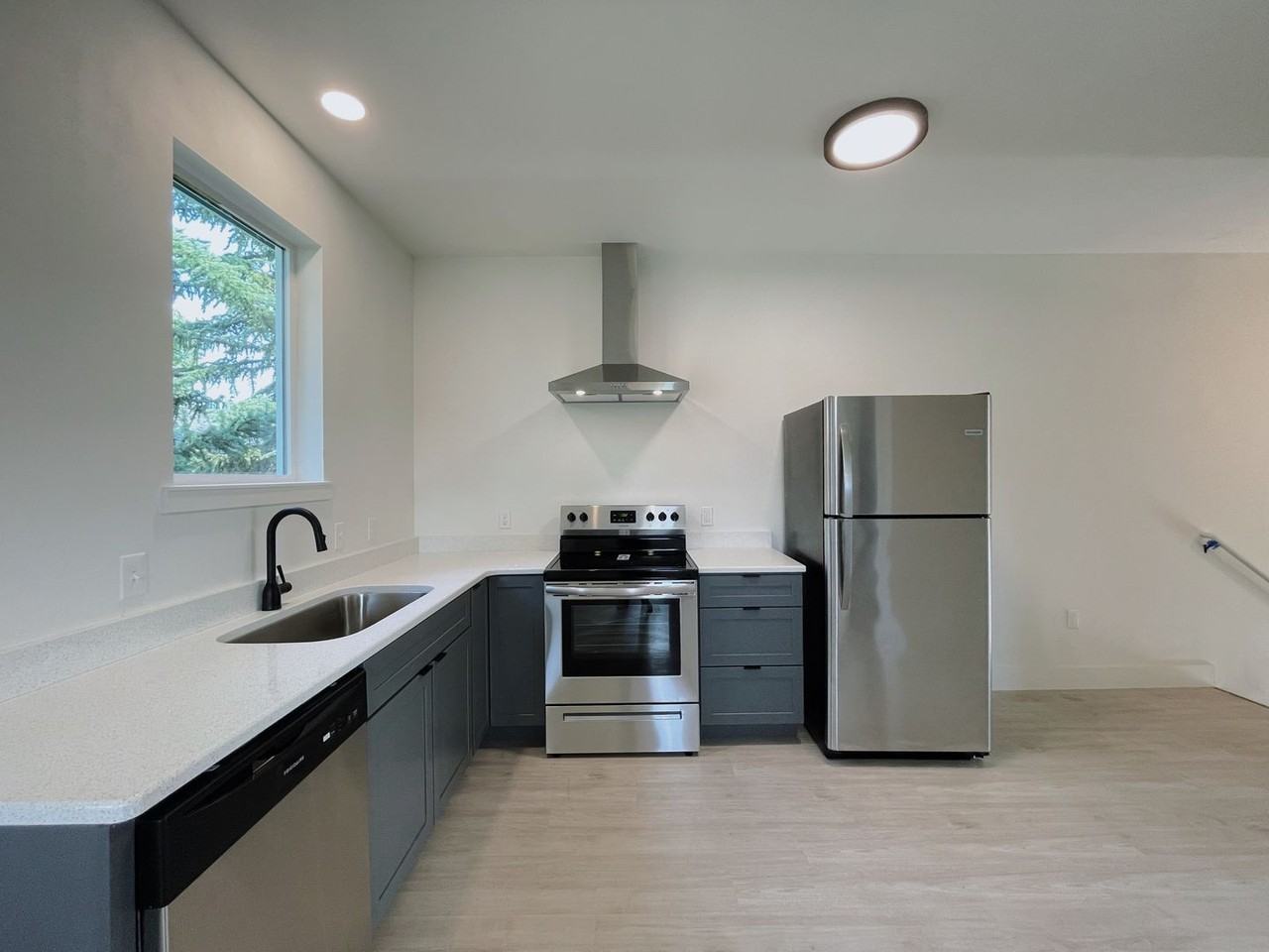 Hamilton Commons - Photo 5 of 26