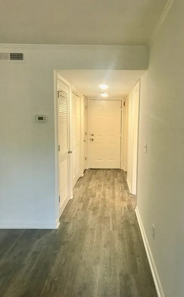 232 Hillsboro Pl - Photo 3 of 27