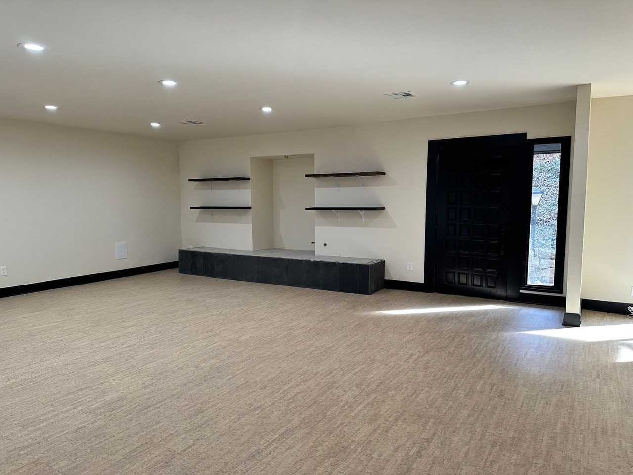 7508 S Toledo Ave - Photo 2 of 28