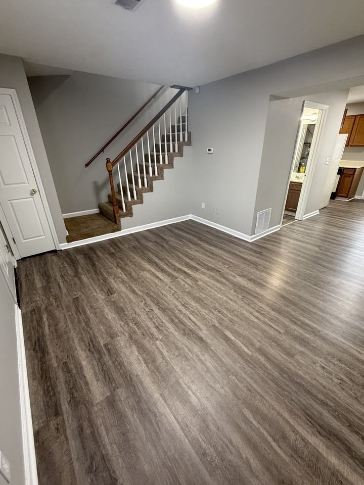 302 Mcdougal Ave #4 - Photo 5 of 7