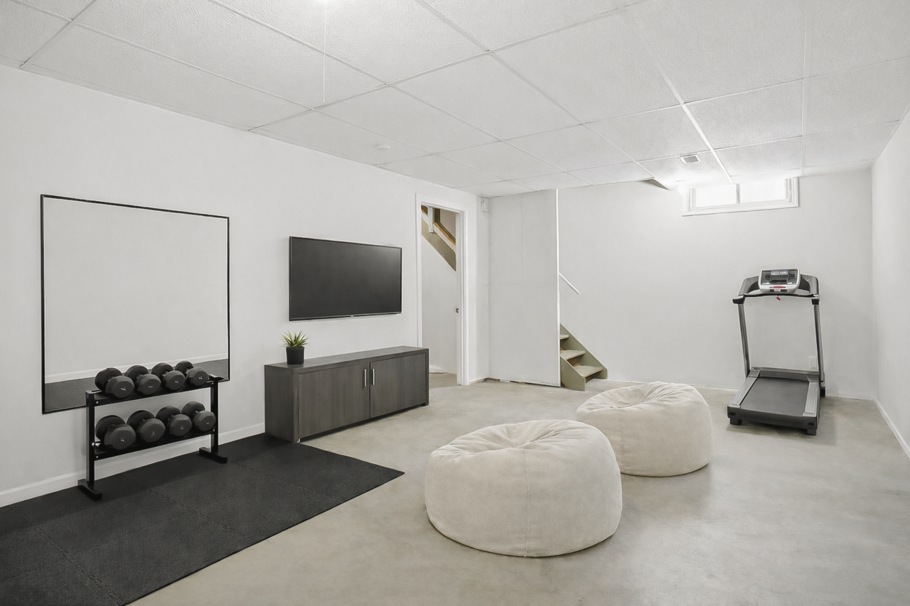 Fairway Gardens - Photo 7 of 44