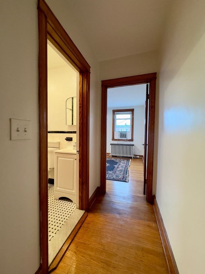 For Rent: Contemporary Living at 402 Folcroft St, - Photo 2 of 10