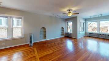 featured image of 2555 W Winnemac Ave