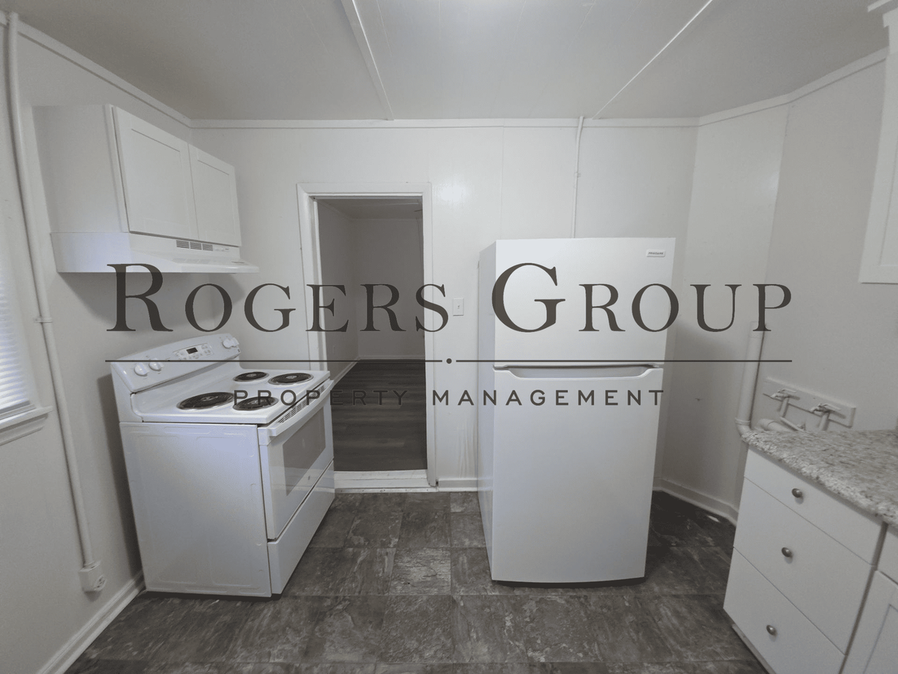 912 Water St - Photo 3 of 24