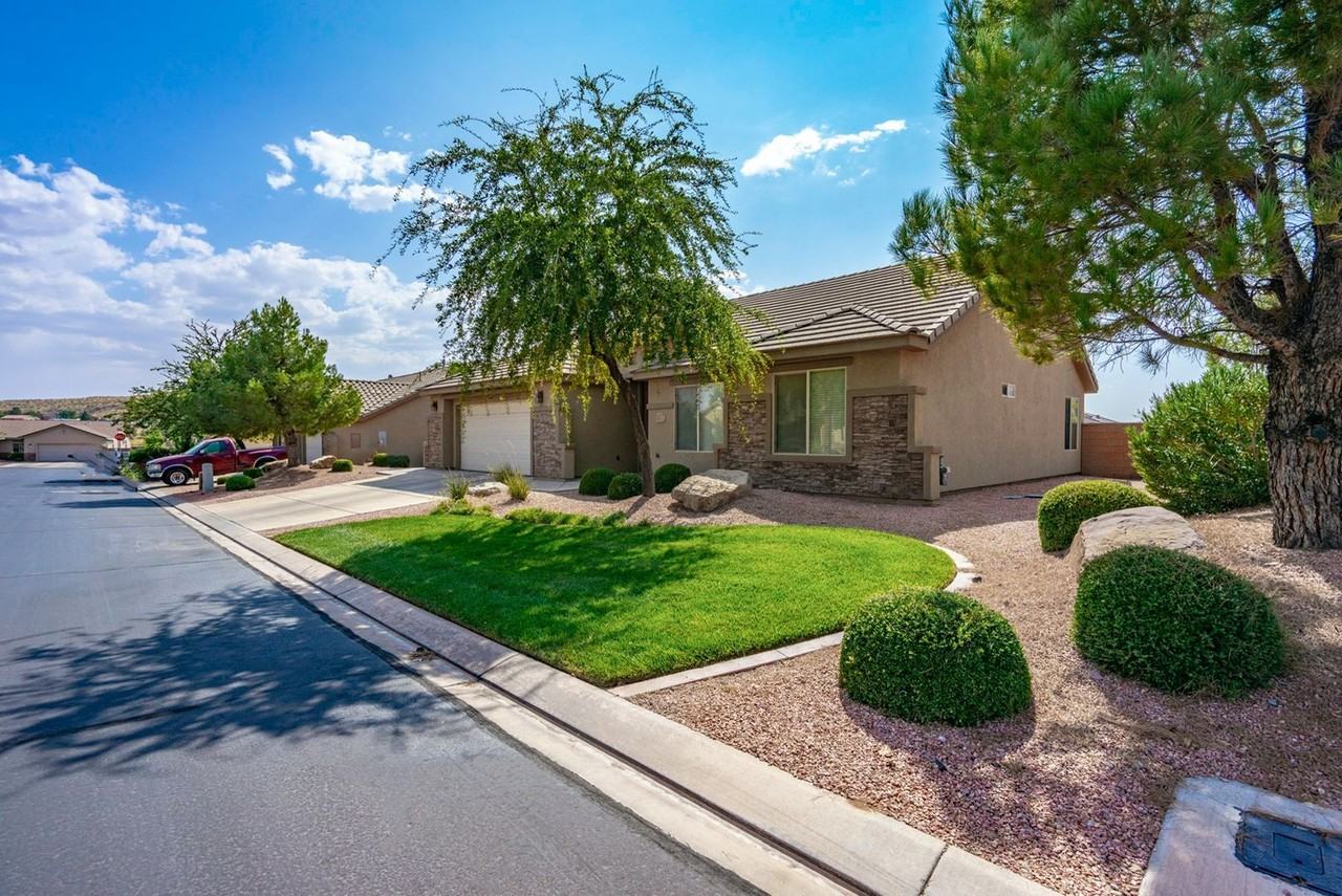 1630 E 2450 S #87 - Photo 5 of 50