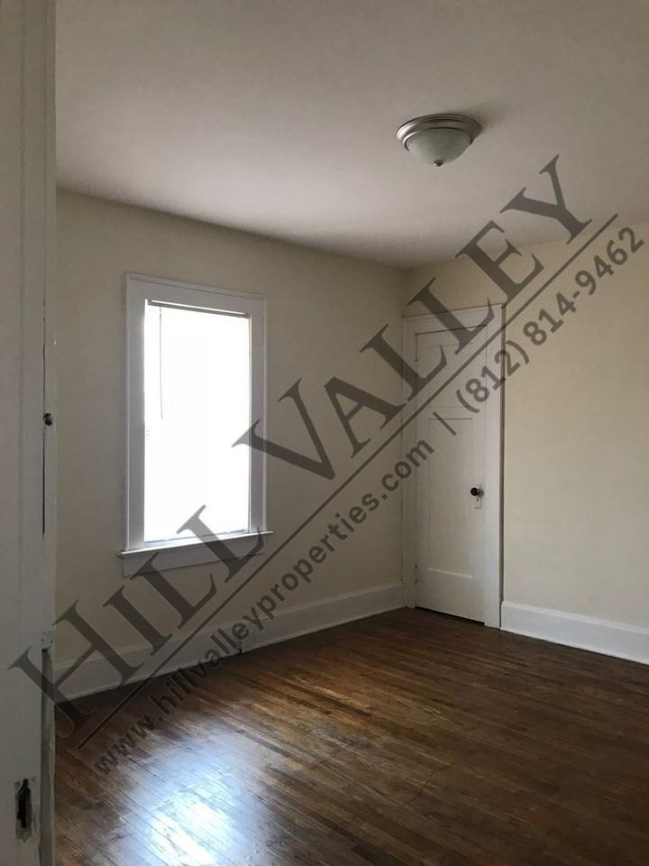 1719 College Ave - Photo 6 of 10