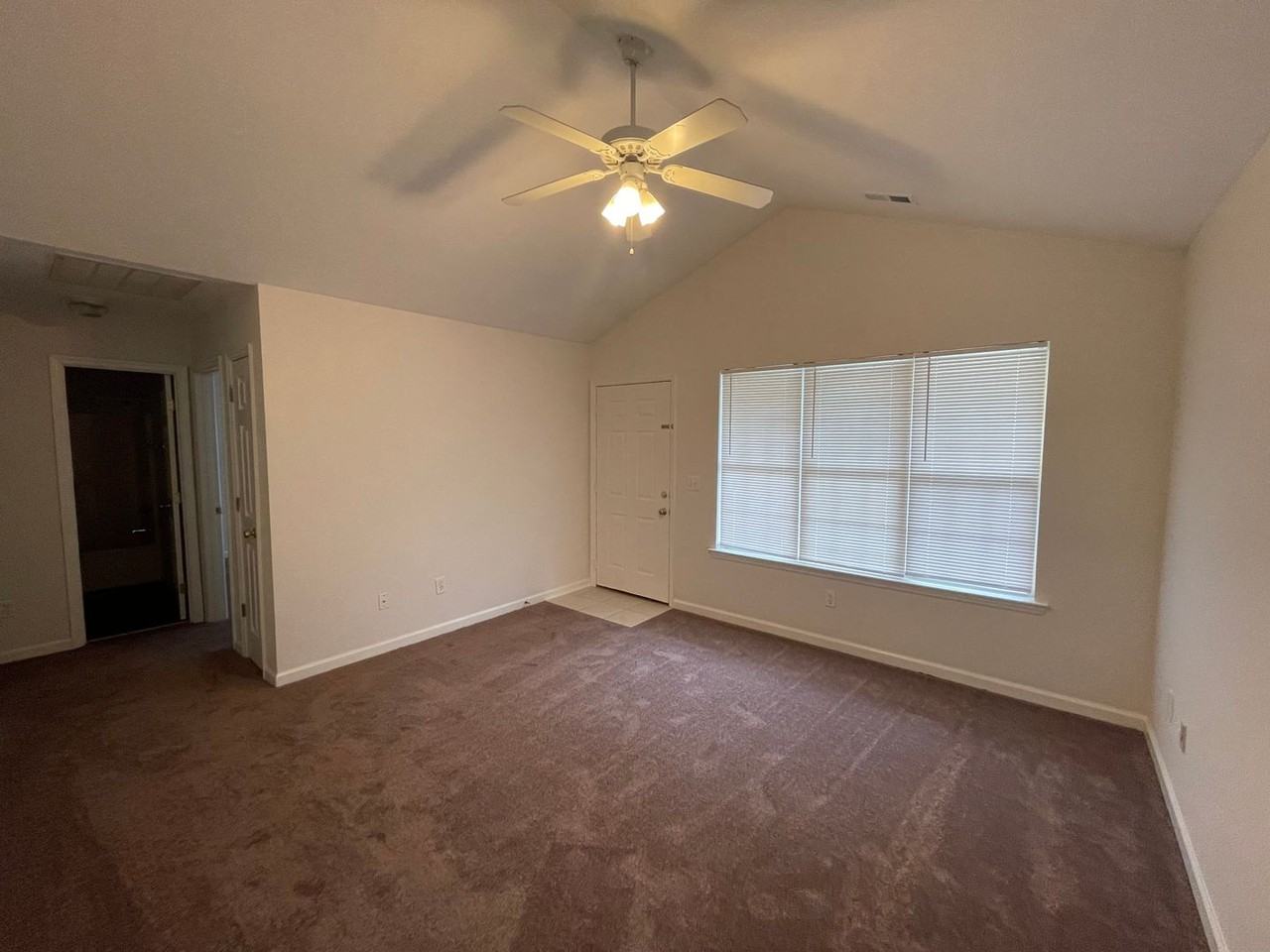 4214 Mcclelland Dr - Photo 4 of 10