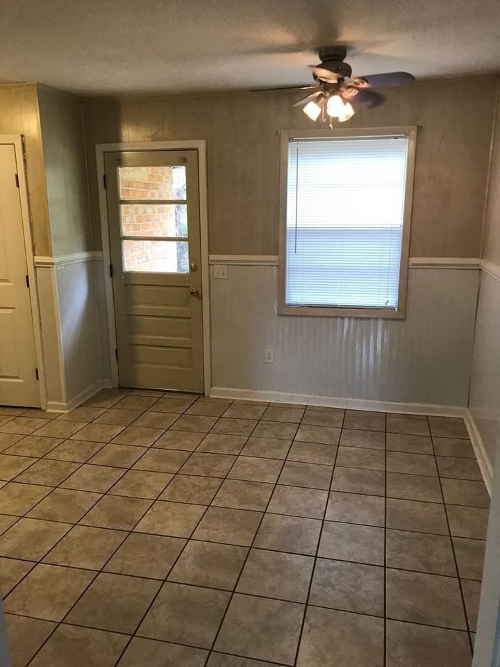 210 Kilarny Rd - Photo 3 of 6