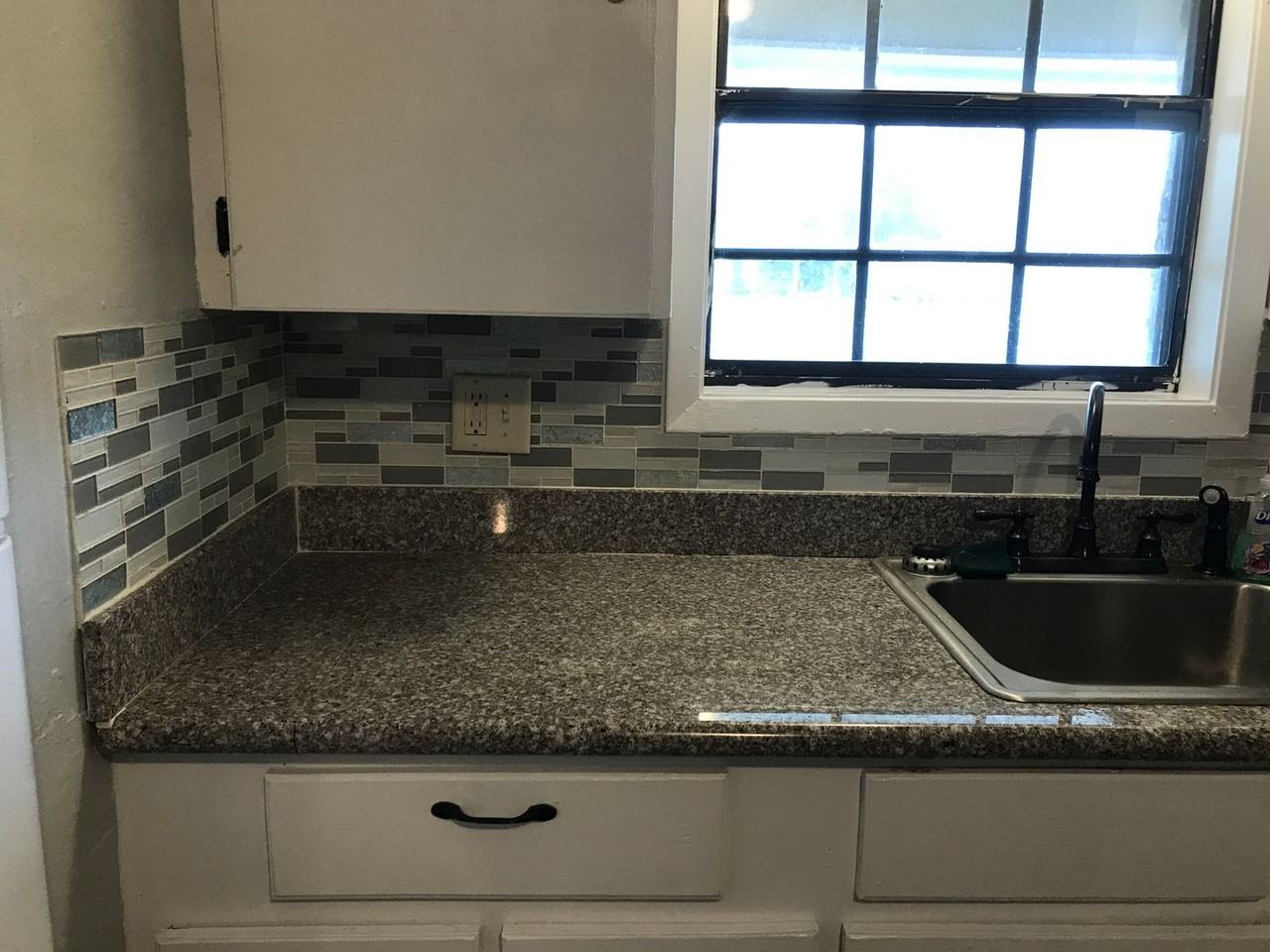 304 Latin Dr - Photo 3 of 24