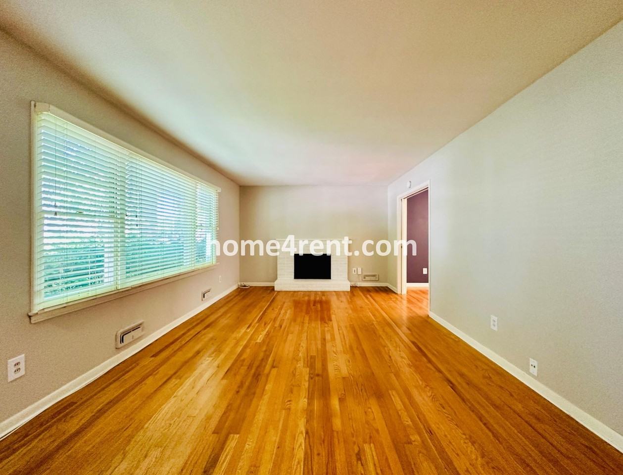 10201 Reeds Dr - Photo 6 of 44