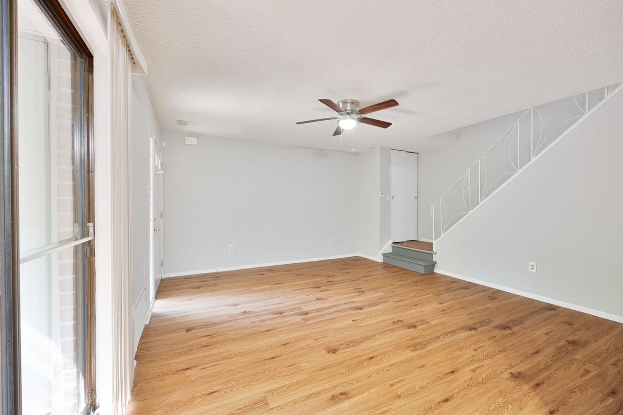 3333 Comly Rd - Photo 2 of 18