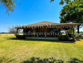 8215 Se County Road 1020 - Photo 1 of 1