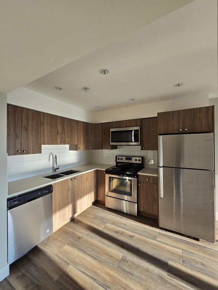 The Dalip - Photo 2 of 16