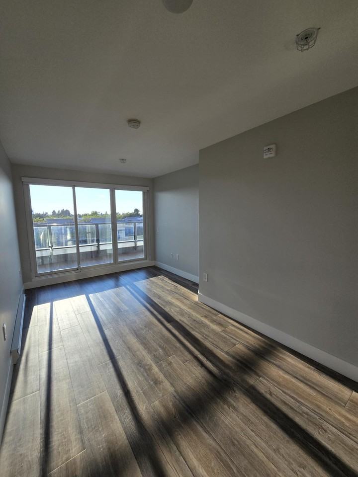 The Dalip - Photo 3 of 16