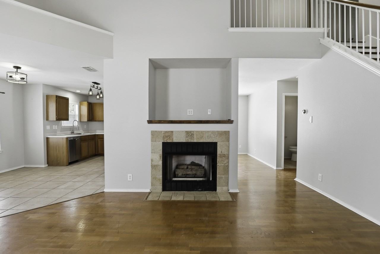 3324 Tumblewood Trl #1 - Photo 4 of 26