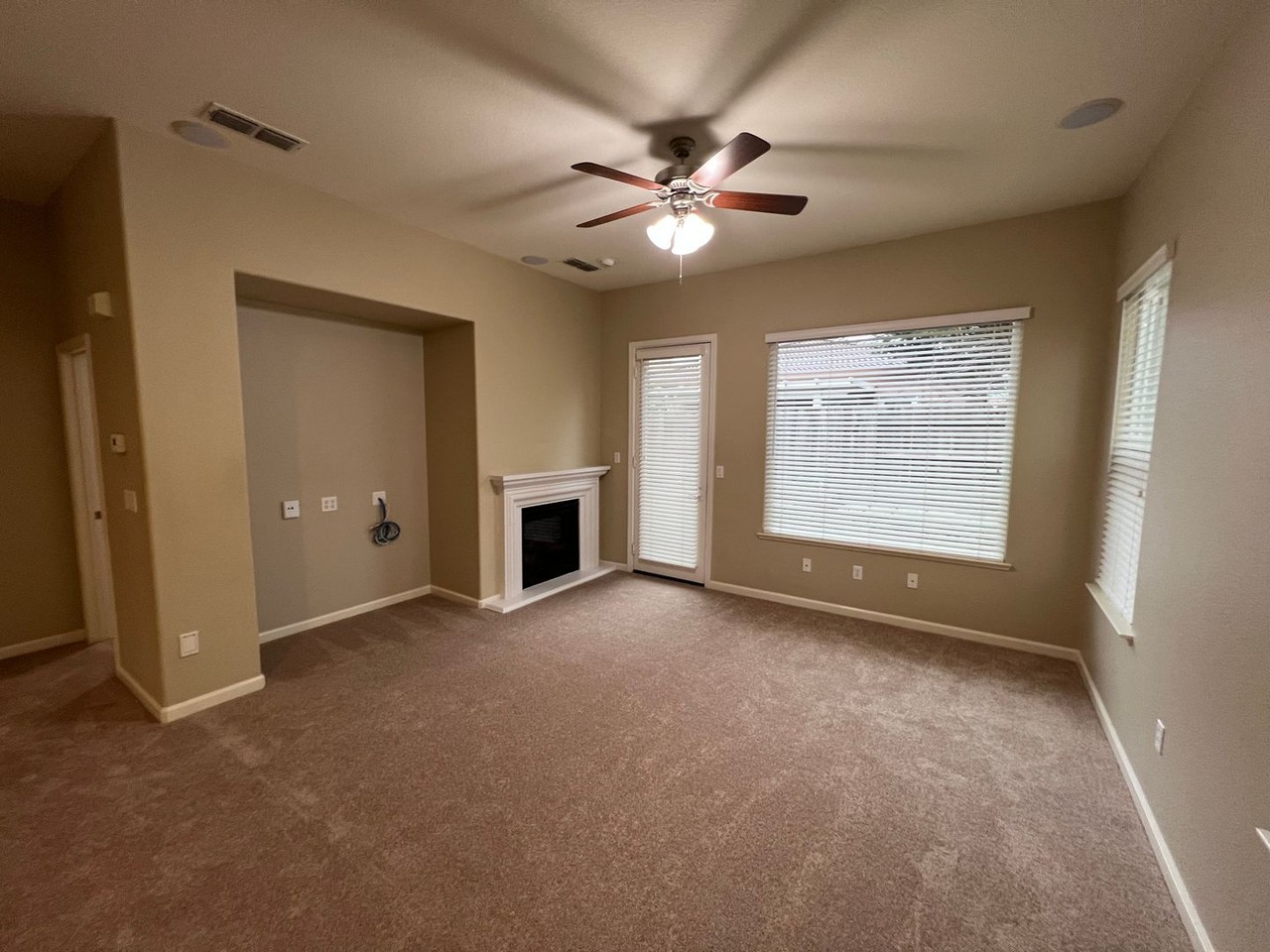 3516 Husch Way - Photo 6 of 23