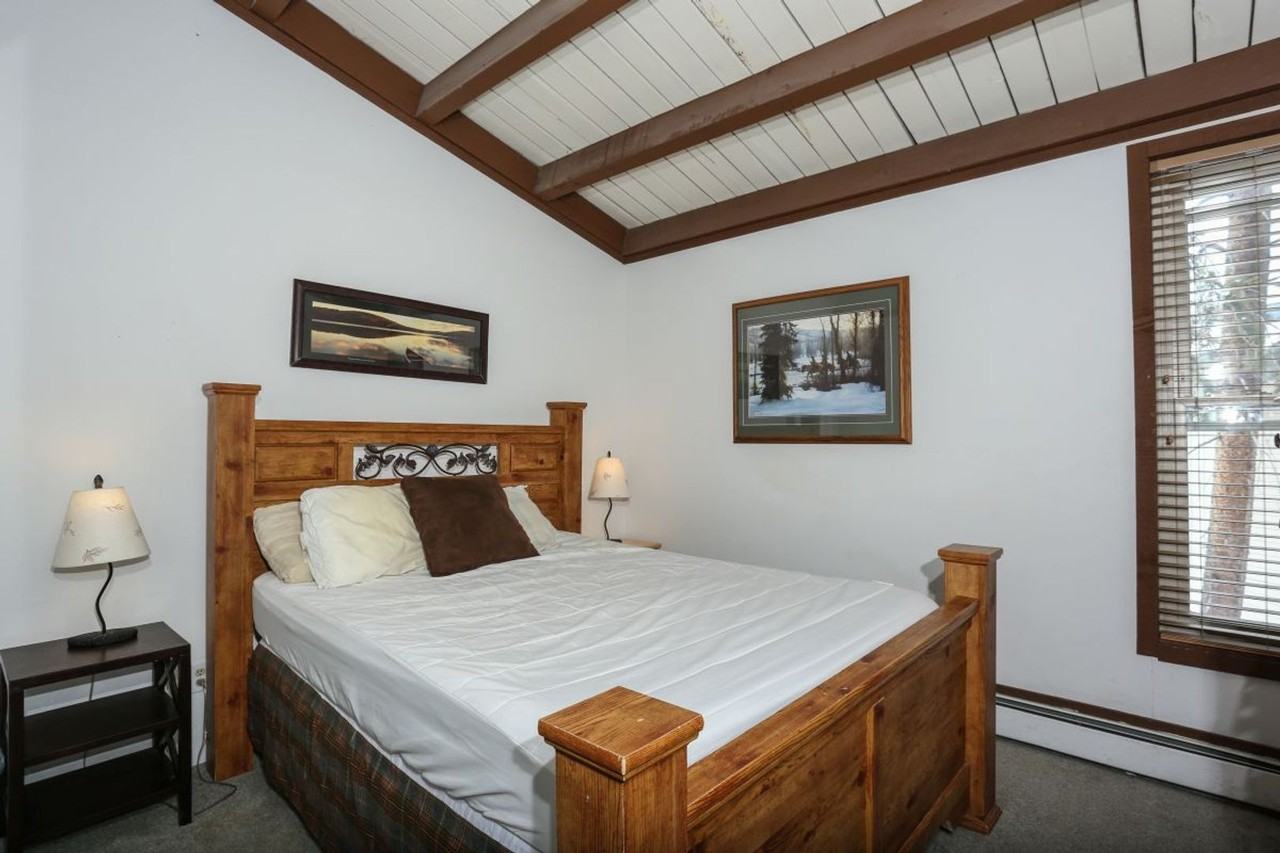 307-A Treehouse - Photo 3 of 28