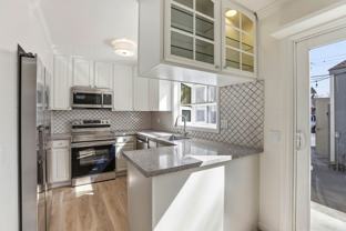 571 Sycamore Cir - Photo 1 of 1