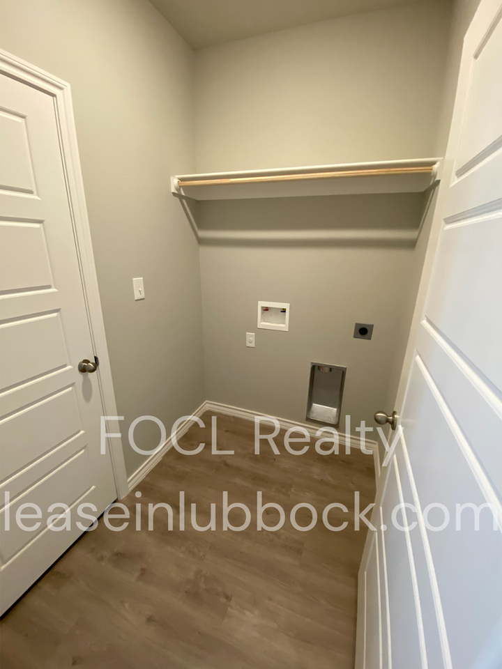 7733 96th St - Photo 7 of 17