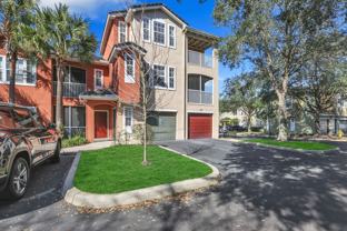 10075 Gate Pkwy N - Photo 1 of 1