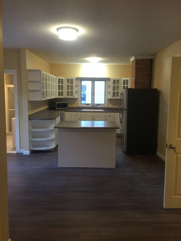 382 Green St #1 - Photo 2 of 9